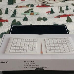 Low Profile Ergo-Split Keyboard
